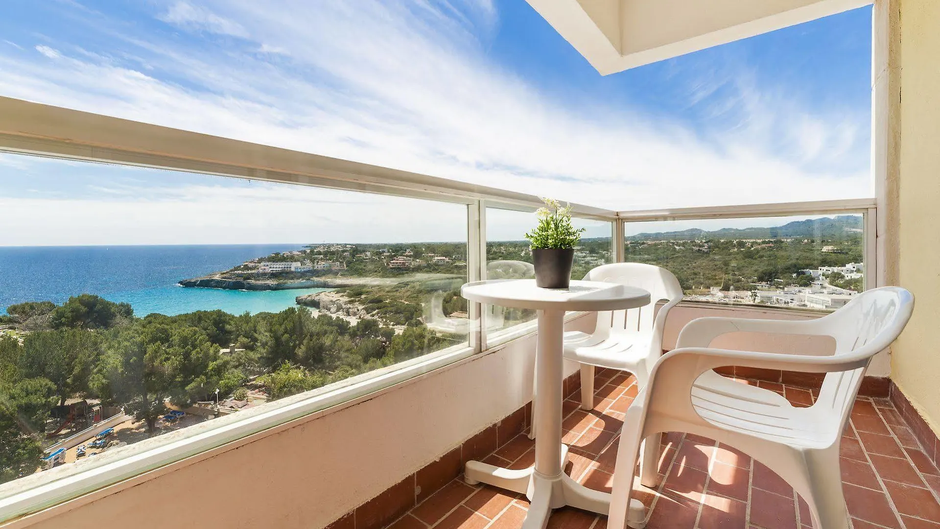 Globales America Calas de Mallorca Hotel