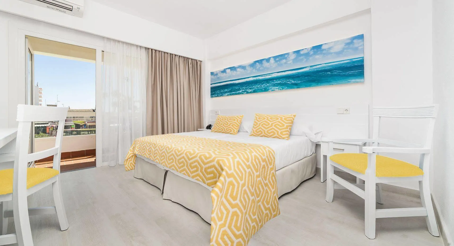 Globales America Calas de Mallorca Hotel